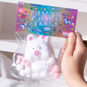 ของเล่นโมจิสควิชชี่รูปสัตว์แบบซิลิโคนบรรเทาความเครียด ของเล่นบีบเล่นน่ารัก บรรจุในถุงสุ่มสำหรับขายส่ง เหมาะสำหรับเด็ก - Product Image 2