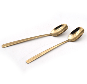 Cuillère à café dorée DFC308 pour mélanger les boissons - Product Image 1