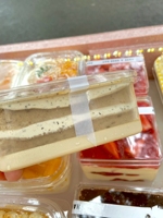 Boîte à dessert en plastique PET transparente de haute qualité, de capacité moyenne, pour tiramisu, brownie, emballage de stockage sous blister