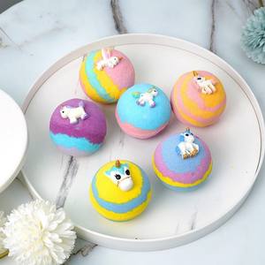 Bombes de bain pour enfants personnalisées OEM, bio, naturelles, faites à la main, de luxe, parfum personnalisé, éclaircissantes, blanchissantes, hydratantes, spa, détente à domicile - Product Image 5