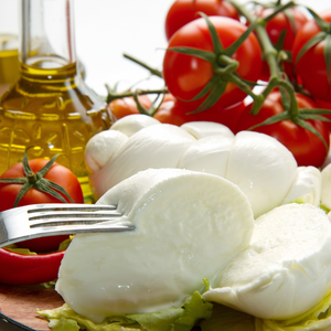 Queso de Res Premium, Textura Fresca y Suave, Bloque a Granel, Proveedor de Fábrica para Exportación y Distribución Internacional - Product Image 1