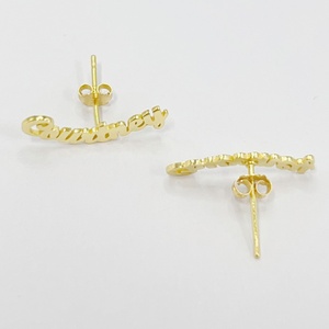 <span class=keywords><strong>Boucle</strong></span> <span class=keywords><strong>d</strong></span>'<span class=keywords><strong>oreille</strong></span> personnalisée tendance en argent sterling 925 plaqué or 14 carats, <span class=keywords><strong>boucle</strong></span> <span class=keywords><strong>d</strong></span>'<span class=keywords><strong>oreille</strong></span> avec initiale, bijoux personnalisés avec nom - Product Image 5