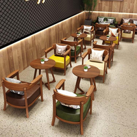 Ensemble de mobilier de restaurant commercial moderne : tables, chaises, banquettes, coffres de rangement, design panneau, pour clubs et cafés, robuste et durable