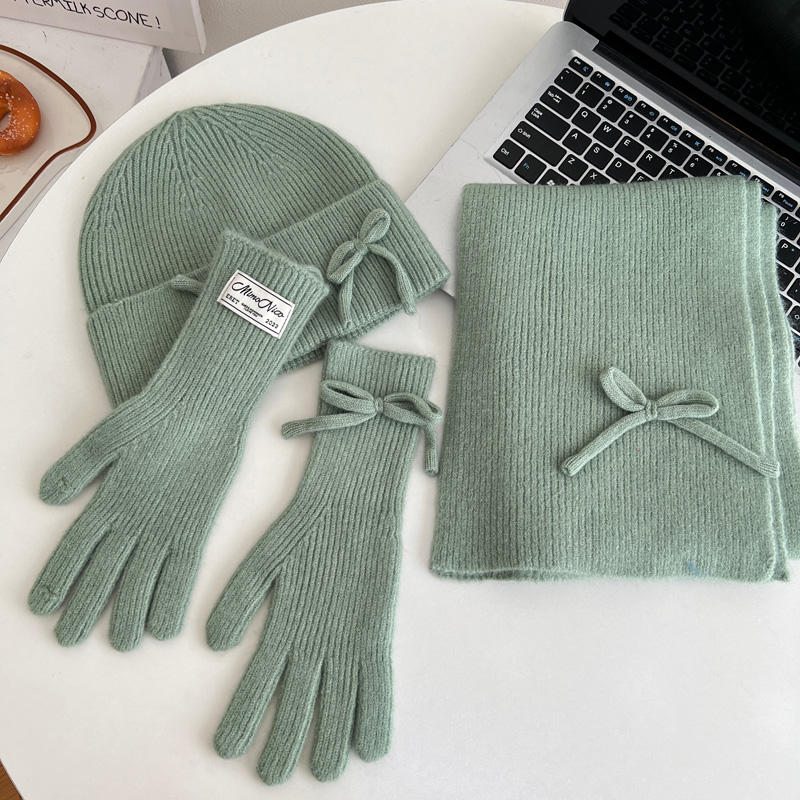 Ensemble trois pièces vert haricot clair