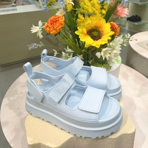 Sandalias Planas de Lujo con Punta Abierta, Cierre de Velcro, Parte Superior de EVA Transpirable, Estilo Veraniego, Sandalias de Diseño Moderno - Product Image 2