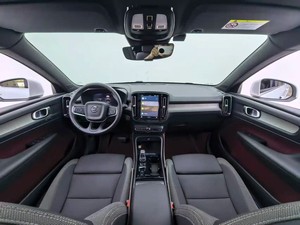 Autos Usados <span class=keywords><strong>2023</strong></span>, Volvo <span class=keywords><strong>XC40</strong></span> B3 AWD Inscription SUV 2.0T Turbo 190PS Automático, Asientos de Cuero, R19, Autos Usados para Exportación - Product Image 6