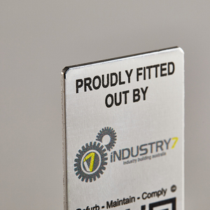 Kim loại Anodized nhôm tên nơi logo dập nổi với mã QR tùy chỉnh Laser khắc thép không gỉ tên nơi trống Sticker - Product Image 2