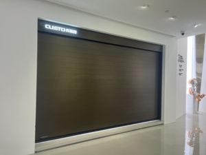 KUZI <span class=keywords><strong>Porte</strong></span> <span class=keywords><strong>de</strong></span> <span class=keywords><strong>garage</strong></span> isolée automatique en alliage d'aluminium antivol <span class=keywords><strong>de</strong></span> haute qualité au meilleur <span class=keywords><strong>prix</strong></span> avec surface finie - Product Image 3