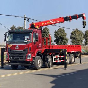Grue montée sur camion Dongfeng Chenglong 8x4 pour le démontage de grues à tour, le levage de fosses de fondation et le transport de coffrages en acier - Product Image 6