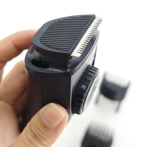 <span class=keywords><strong>Pas</strong></span> <span class=keywords><strong>cher</strong></span> Type C charge rapide Li-ion batterie <span class=keywords><strong>tondeuse</strong></span> à <span class=keywords><strong>barbe</strong></span> <span class=keywords><strong>tondeuse</strong></span> à cheveux - Product Image 6