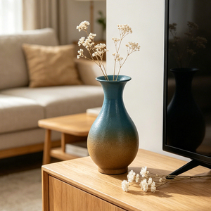 Vase à fleurs Metaluxe Regal Majestic Bloom en aluminium doré martelé, fait main, écologique, élégant, style côtier, centre de table en céramique - Product Image 3