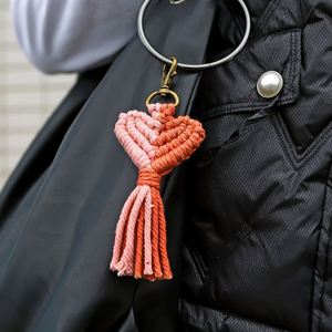 <span class=keywords><strong>Porte</strong></span>-clés en macramé en peluche, tissage artisanal en coton, accessoire <span class=keywords><strong>porte</strong></span>-clés, pendentif pour couple pour la Saint-Valentin, pompons bohèmes, <span class=keywords><strong>porte</strong></span>-clés en forme de cœur - Product Image 6