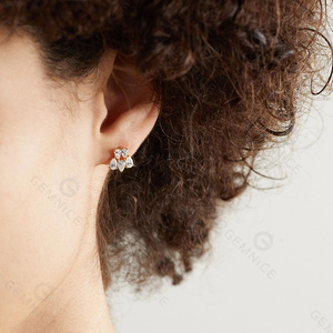 Pendientes de Diamantes de Oro de 18 Quilates con Diseño de <span class=keywords><strong>ANITA</strong></span> KO <span class=keywords><strong>Clara</strong></span>, Hechos a Mano en Latón, para Mujer, Ideales para Regalo, Fiestas y Uso Diario - Product Image 2