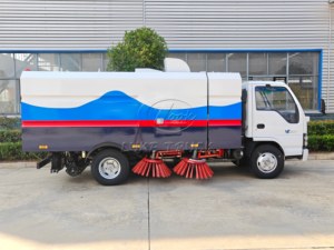 ISUZU 5M3 Road Scale Elimination Sweeper Truck High Suction Mud <b>Sludge</b> Recovery Street Washing Vehicle - Product Image 3