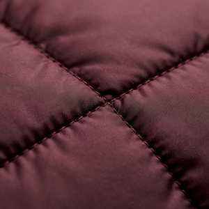 <span class=keywords><strong>Borsa</strong></span> Tote in Nylon Trapuntato di Grande Capacità BSCI Personalizzata 2026, <span class=keywords><strong>Borsa</strong></span> a Spalla Riciclata <span class=keywords><strong>Bordeaux</strong></span> per Donne, Viaggio e Pendolarismo - Product Image 3