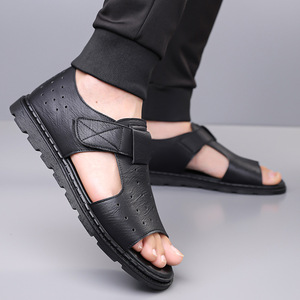 Sandales plates en cuir véritable pour hommes, à bout ouvert, avec fermeture à boucle, chaussures de plage décontractées respirantes pour l'été - Product Image 4