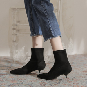 Bottines mi-mollet élégantes et polyvalentes pour femmes en automne et en hiver avec talons épais - Product Image 4