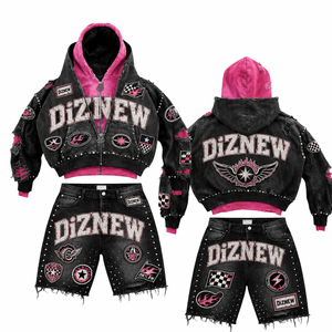 Conjunto de Pantalones Cortos de Mezclilla con Parches Estilo Y2K de DiZNEW con Logotipo Personalizado, Chaqueta Varsity con Capucha y Tachuelas <span class=keywords><strong>para</strong></span> <span class=keywords><strong>Hombre</strong></span>, Conjunto Deportivo de 2 Piezas - Product Image 2