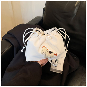 Borsa a tracolla da <span class=keywords><strong>donna</strong></span> in PU ricamata a pieghe, stile nuvola, alla moda, ampia e comoda, con coulisse, nuova collezione Primavera 2026 - Product Image 6