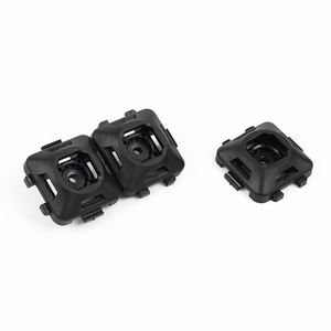 Supporti per fascette stringicavo con forte tenuta per la gestione e l'organizzazione ordinata dei cavi - Product Image 6