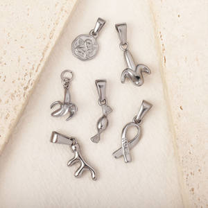 Pendentif ange en acier inoxydable Olivia, breloque pour <span class=keywords><strong>sac</strong></span>, plaqué or 18 carats, étanche, corail <span class=keywords><strong>banane</strong></span>, breloque pour <span class=keywords><strong>homme</strong></span> et femme pour la fabrication de bijoux - Product Image 4