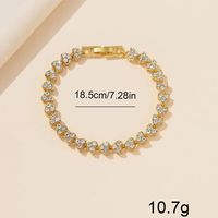 Set Fashion Terbaru 5PCS Dengan Hadiah Kalung Anting Jam Tangan Berhias Berlian Imitasi Wanita Kasual Jam Tangan Wanita Gelang Jam 2025