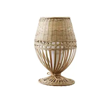 Offre Spéciale décoration de la maison artisanat naturel rétro style campagnard lampe de table à la main rotin lanternes lampe de bureau hôtel veilleuse