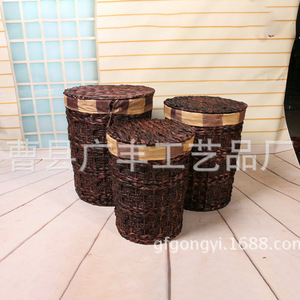 Panier à linge rond en osier fait main couleur chocolat avec couvercle, organisateur de vêtements anti-poussière, type sur pied - Product Image 2