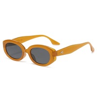 TWOOO 4131 Nouvelle Arrivée Lunettes de Soleil Rétro à Petite Monture Ovale, Style Urbain Personnalisé, Sensation Haut de Gamme, Style Identique à Celui des Célébrités d'Internet