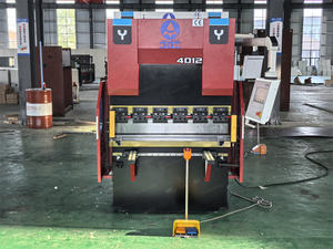 Máquina de Doblado de Alta Precisión Accionada por Servomotor, Mini Prensa Plegadora de Metal de 40 Toneladas y 1600 mm, Precio con Descuento - Product Image 2