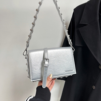 Sac à main de voyage de luxe pour femme 2026, élégant, en PU, forme pochette géométrique, avec bandoulière et fermeture à rabat, grande capacité