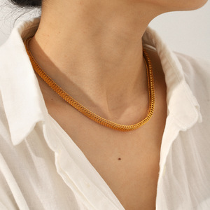 Joyería <span class=keywords><strong>de</strong></span> acero inoxidable chapado en oro brillante corazón colgante collar <span class=keywords><strong>de</strong></span> cadena Toggle Unisex Joyería - Product Image 4