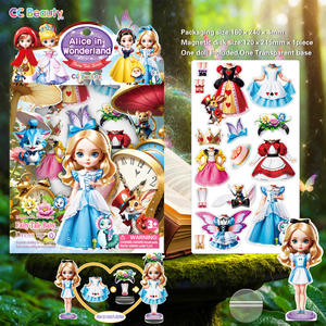 Cc Beauty Alice au pays des merveilles, jouet magnétique à habiller pour enfants de 3 ans et plus, avec base transparente et autocollants pour vêtements - Product Image 1