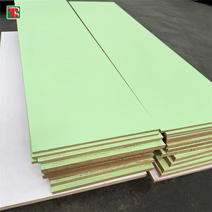 Panneau de mélamine brut Pelikano, papier de base, mélamine Milmetros, peinture de table blanche, MDF, Foshan Chine, 2070x2800x18mm, 18 mm - Product Image 1