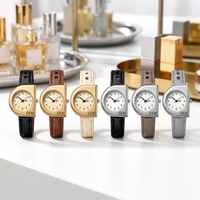 Montre pour femme vintage unique avec boîtier rond, cadran à chiffres, bracelet en cuir véritable noir, montre-bracelet à quartz pour femme, montre rétro élégante