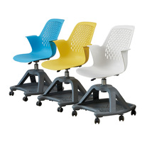 Chaise d'étudiant moderne en plastique de haute qualité pour lycée et université, avec tablette d'écriture et roulettes, idéale pour salle de formation
