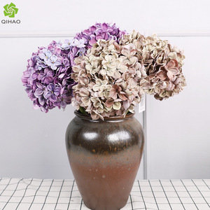 Fleurs artificielles en soie d'hortensia imprimées aux couleurs d'automne, décoration de mariage, ornement de maison, haute simulation, réutilisables - Product Image 4