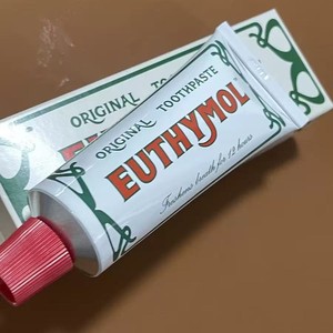 <strong>Pink</strong> Whitening Chemical <strong>Toothpaste</strong> with Fresh Mint-Long-lasting Fresh Breath Cleans Teeth &amp; Gums 75ml for Home Use - Product Image 3