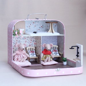 Set de Regalo para el Día del Niño, Set de Regalo a Escala 1/12, Combinable Libremente/Set de Regalo de Casa de Muñecas de Doble Capa con Múltiples Temas - Product Image 1