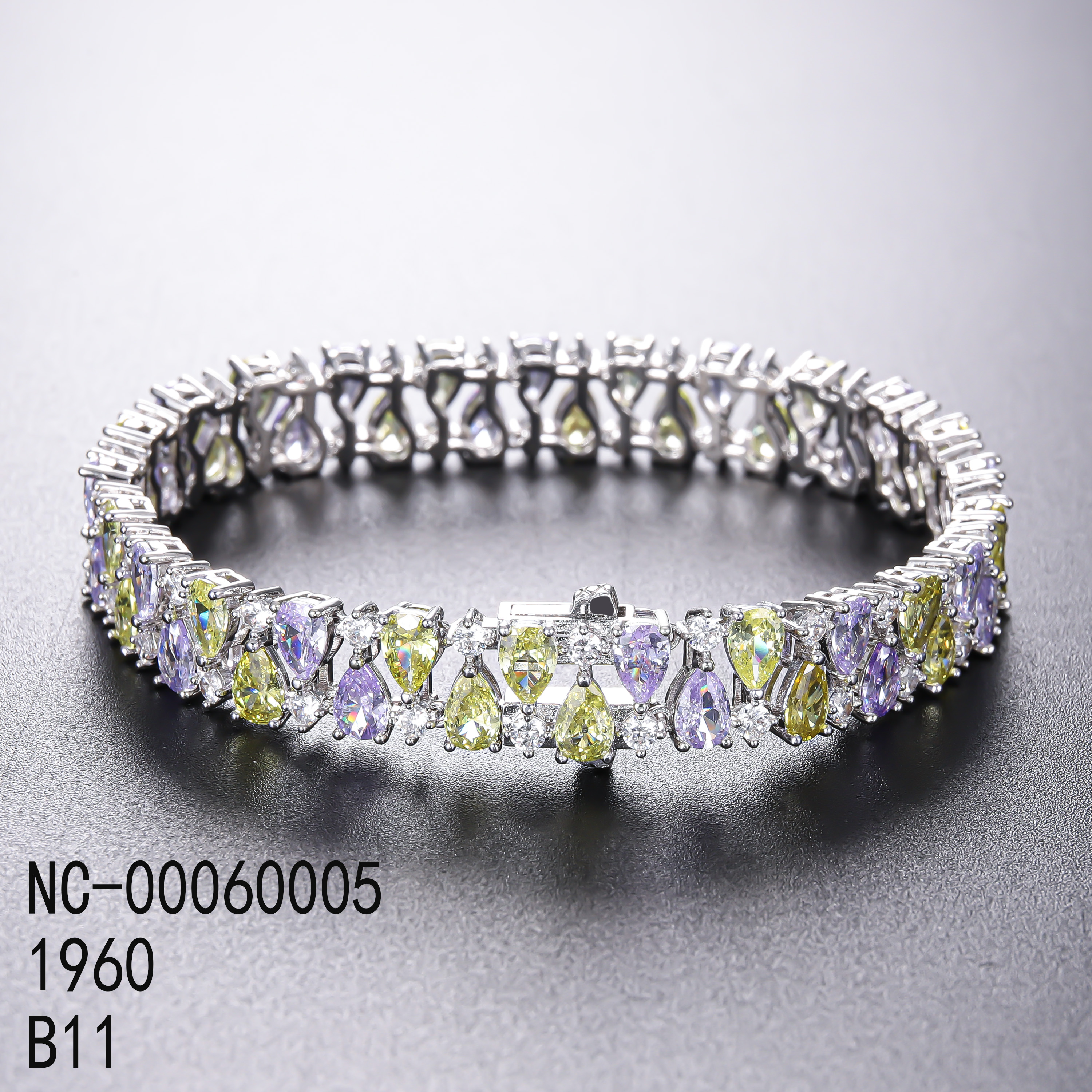 สีม่วง + สีเขียวมะกอก