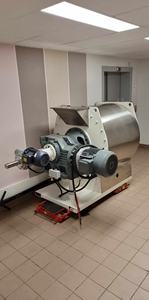 Machine à raffiner et à concher le chocolat en acier inoxydable de 500 L, machine à concher le chocolat, machine à fabriquer de la Nutella - Product Image 5