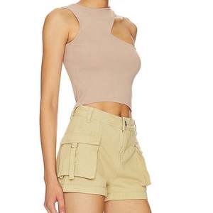 Chaleco de Verano Corto de Algodón 100% Transpirable con Colores Personalizados, de Un Solo Hombro, Más Vendido, con Dobladillo Irregular y Hilo Elástico - Product Image 4