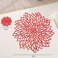 Ensemble de sets de table et sous-verres en PVC motif fleur d'hibiscus, style nordique, bronze ajouré, antidérapant, isolant thermique, vente en gros usine