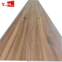 Hojas de techo de PVC de plástico antigrietas Panel de techo de PVC de venta directa de fábrica