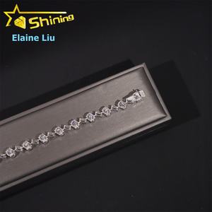 สร้อยข้อมือฮิปฮอปแบบกำหนดเอง ประดับเพชรโมอิสซาไนต์คุณภาพสูง VVS เงินแท้ 925 ผ่านการทดสอบเพชร สร้อยข้อมือแบบเทนนิส - Product Image 6