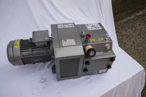 Yüksek kalite özelleştirilmiş döner kanatlı vakum pompası OEM desteği yüksek basınçlı baskı presleri küresel tedarik - Product Image 3