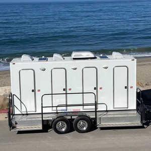 Remorque Sanitaire Climatisée de Luxe et Confortable à 4 Cabines pour Événements Extérieurs et Fêtes - Product Image 3
