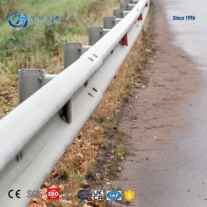 Barrière de sécurité routière en acier galvanisé de type W-Beam pour autoroute/chemin rural, barrière de circulation avec réflecteur de qualité diamant, indice de protection H1W2 - Product Image 3
