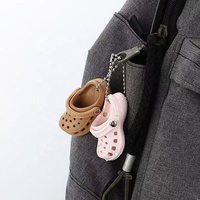 Accessoire de chaîne de perles argentées pour sandales à petits trous, pendentif de chaussures de niche, pour sac à dos, clé de voiture, cadeau de vacances pour femmes