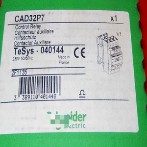 Telemecanique Cutter CAD32P7, 230V 50/60Hz Control <b>Relay</b>, Auxiliary Protector, Contactac - Product Image 1